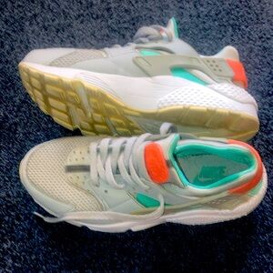 Mens Air Huarache by Nike